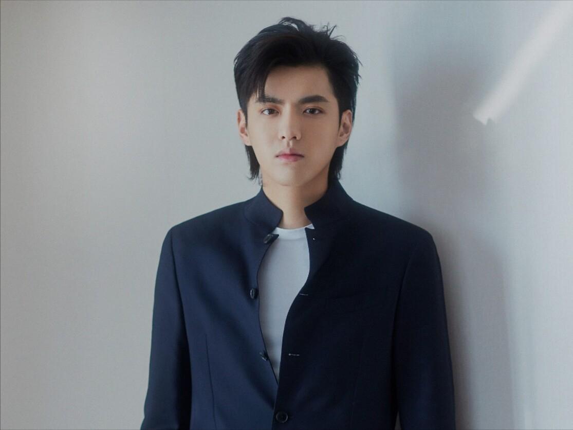 吴亦凡特殊癖好被揭开？精神失常牵扯出更大丑闻，林生斌险逃一劫