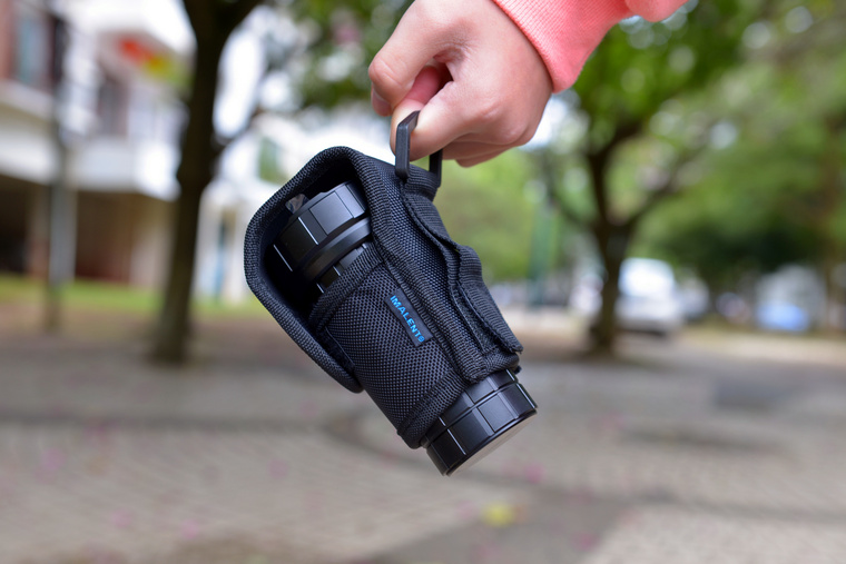 自从拍完这个手电之后,公园里人少了好多