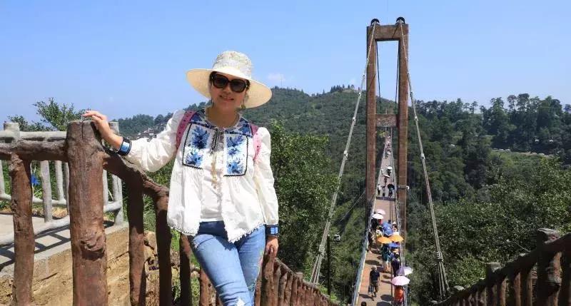 《艺术地产·界》首秀婺源文化之旅与房企大咖共话城市更新