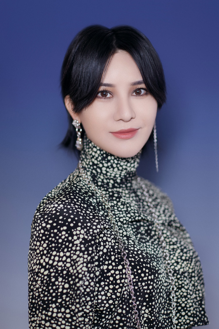 十佳歌手尚雯婕的歌,乐评人尚雯婕