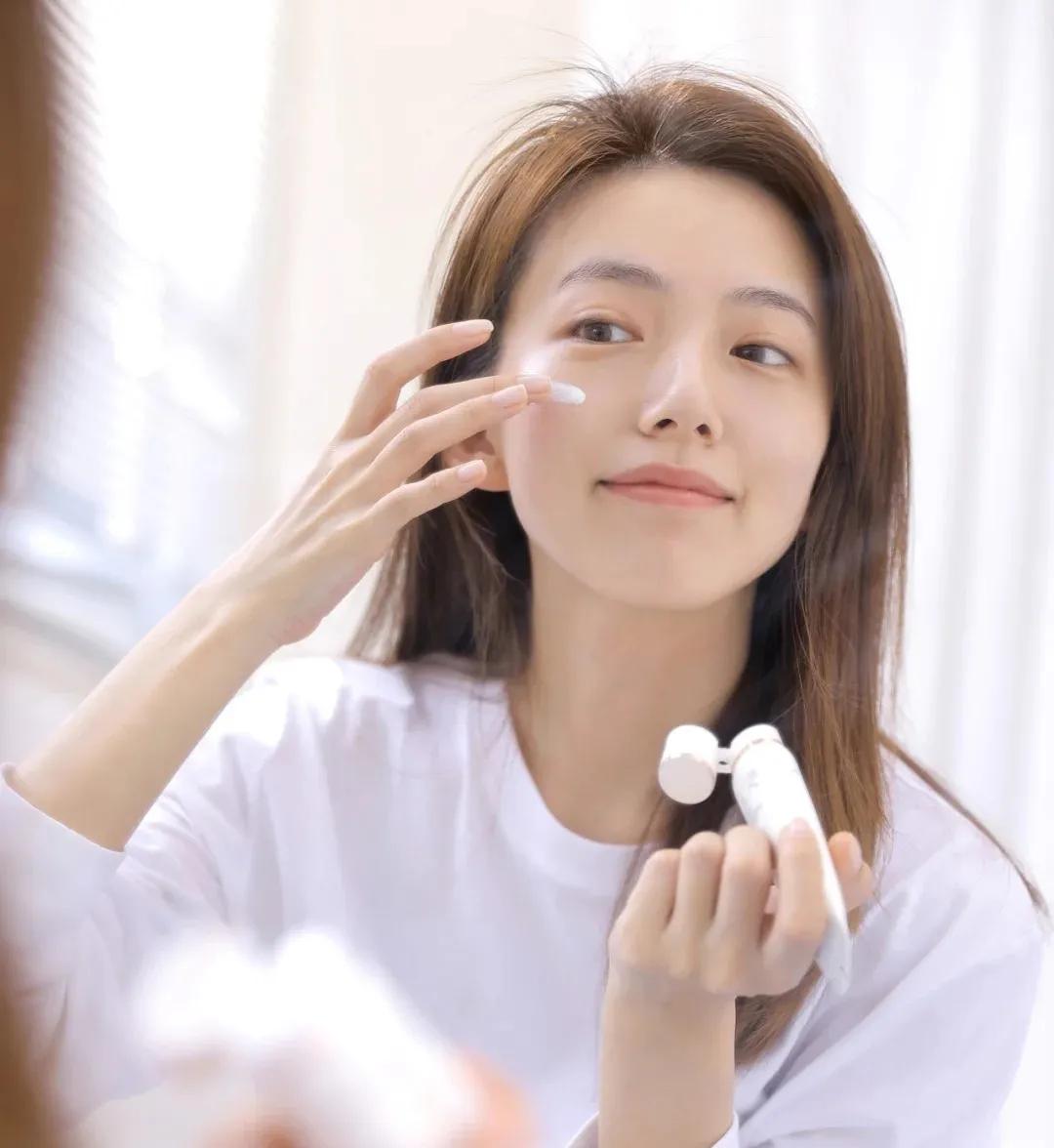 兰蔻小白管防晒味道像老冰棍,兰蔻小白管空气防晒