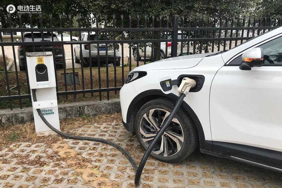 国产红旗纯电动汽车,红旗纯电动车e-hs3