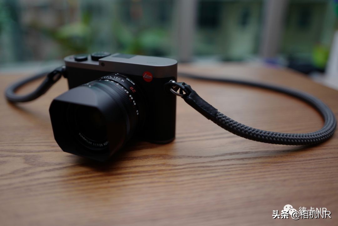 徕卡q3的视频怎么导出来,徕卡q是定焦的么