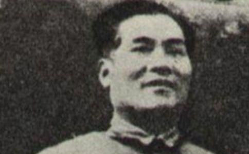 贴身警卫解密真实的*世友许**:他原先最服张国焘