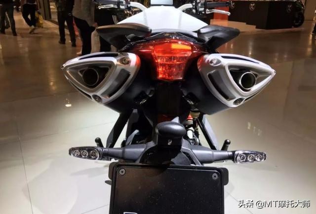 龙抬头！8年老车全新升级，解析四缸黄龙600，国内车友的机车梦