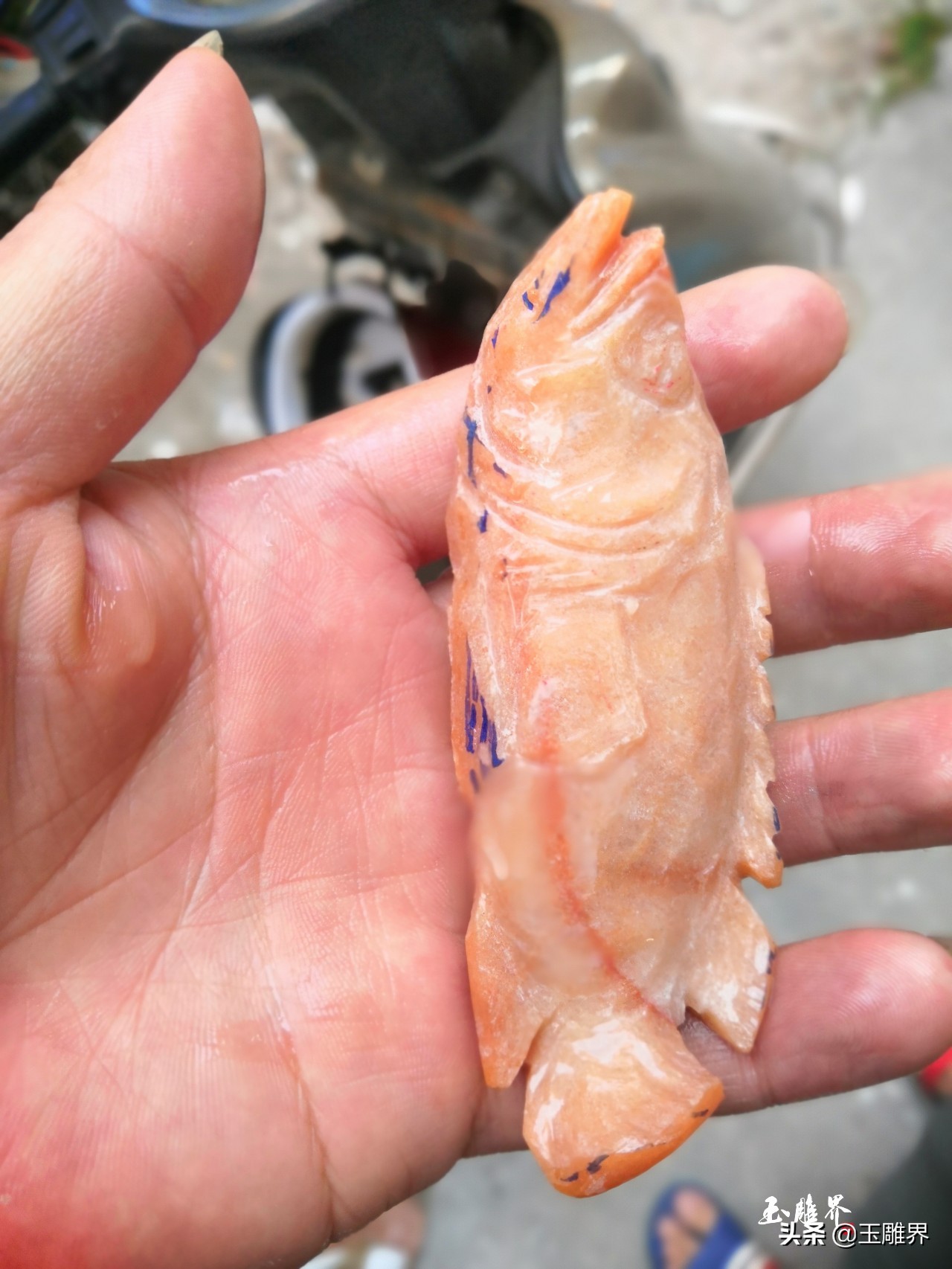 玉雕师掌勺!红黄翡变红烧鱼,口水流了