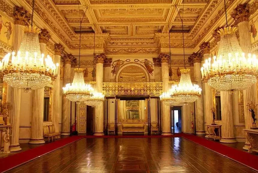 意大利留学博洛尼亚欧亚学院,意大利都灵理工留学