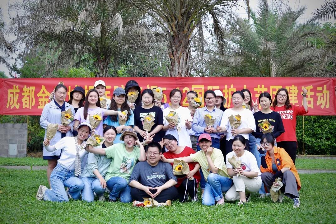 5·12国际护士节|达康医疗集团推出系列关怀活动