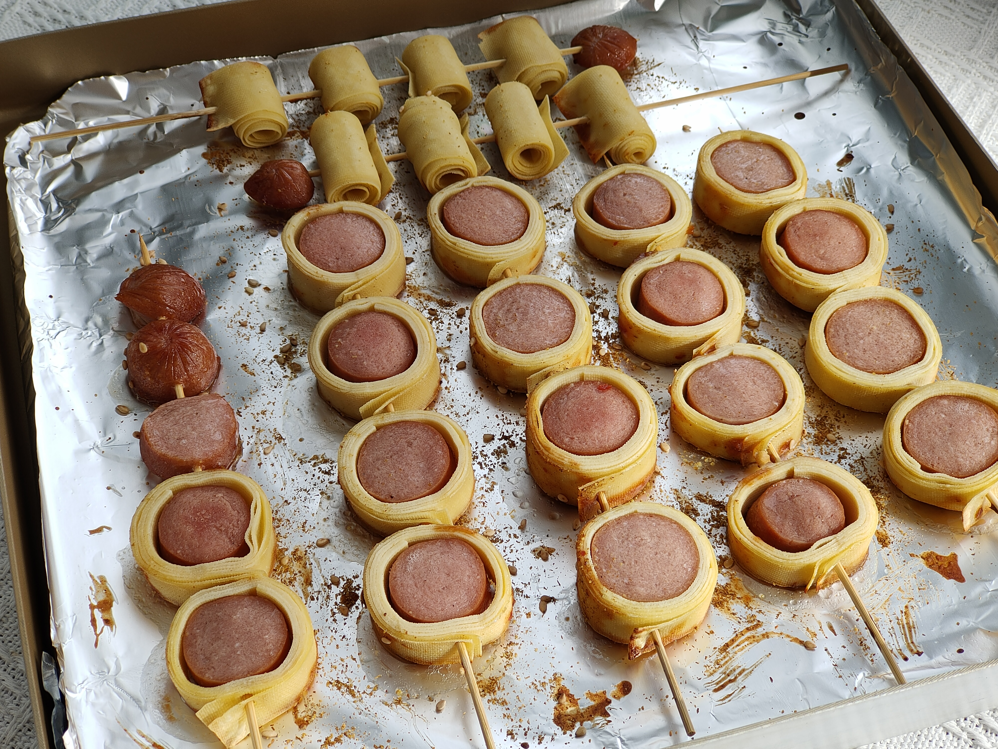 豆皮香肠卷私藏美食大分享,香肠豆卷的做法大全