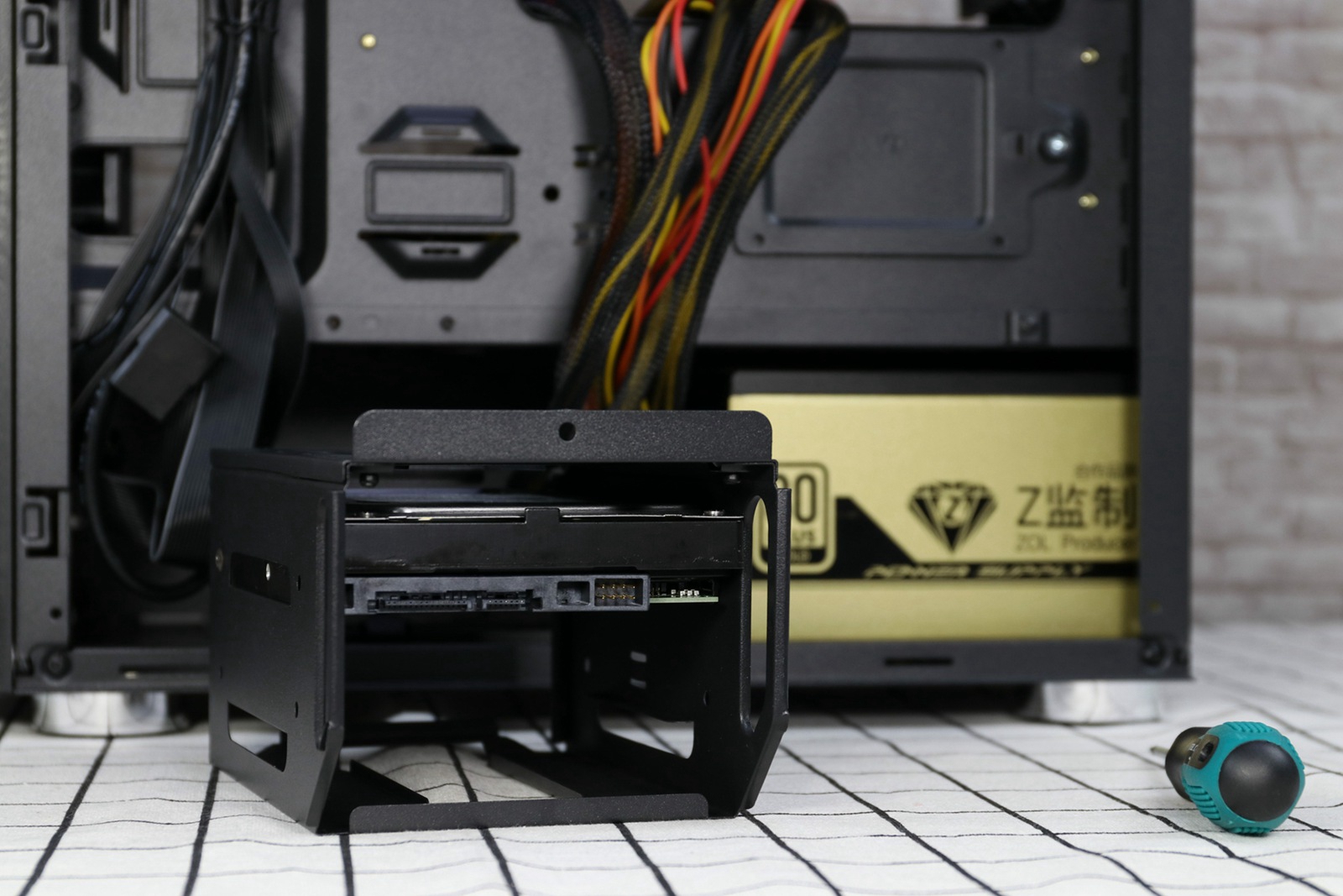 如何组装一台安静的主机,工作室主机经典配置