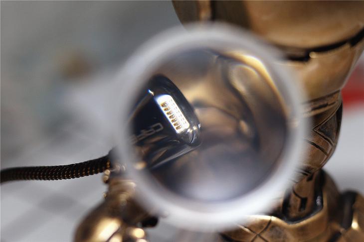 抖音爆火磁吸数据线有用吗?卡斐乐磁吸数据线方便盲插快速充电