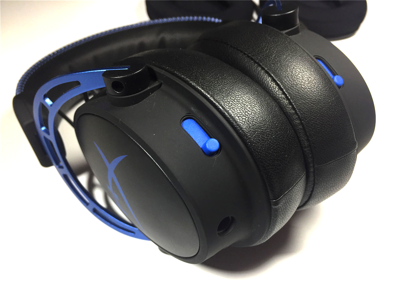 体验hyperx阿尔法加强版游戏耳机,hyperx阿尔法无线游戏耳机