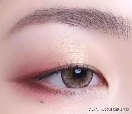 内双无双眼皮贴及假睫毛眼妆教程,没有双眼皮的圆眼怎么画眼线