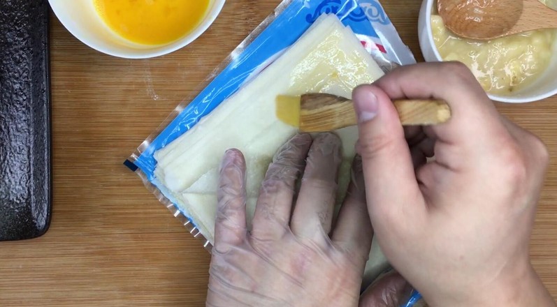 香蕉放在冰箱里面变黑了可以吃吗,香蕉容易变黑一招轻松解决