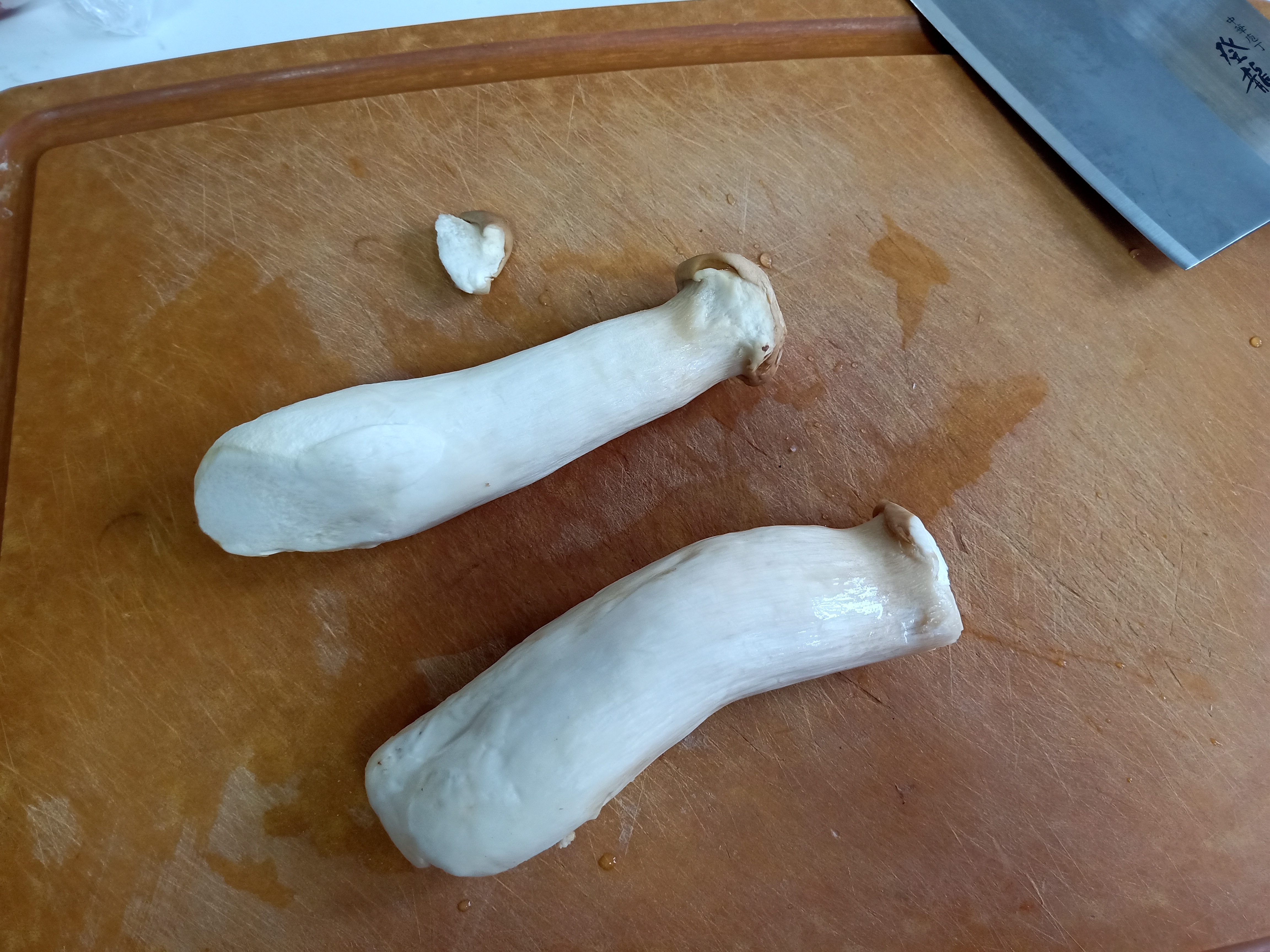 鲍鱼3元一个,3.7元的鲍鱼