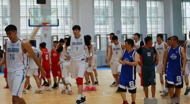 周琦为什么增胖了25斤,周琦可能被追加停赛