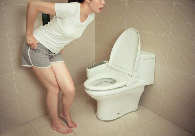 剖腹产后产妇开奶手法,产后开奶是冷敷还是热敷