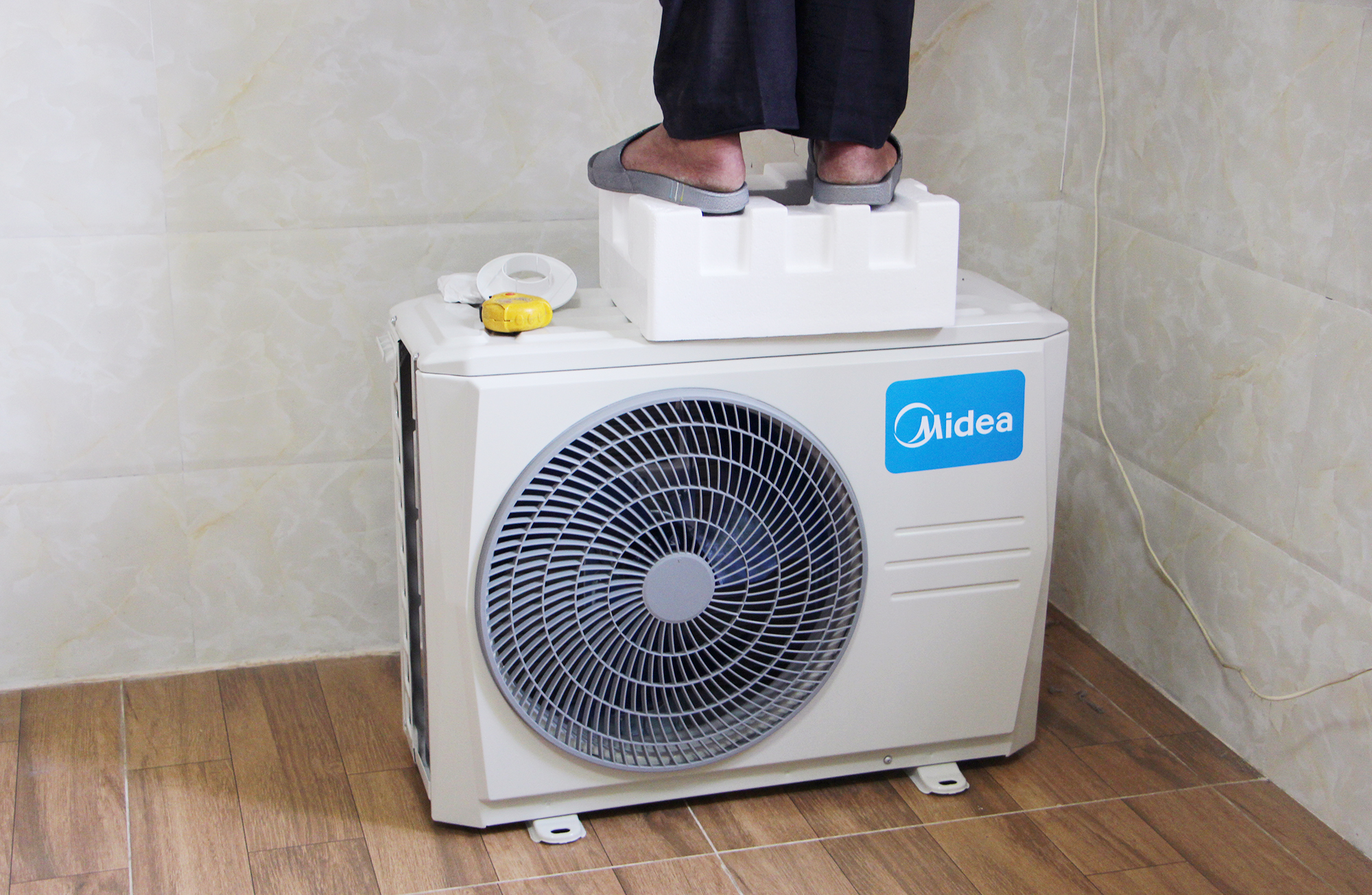 美的华凌空调爆款,美的空调与美的美菱有什么区别