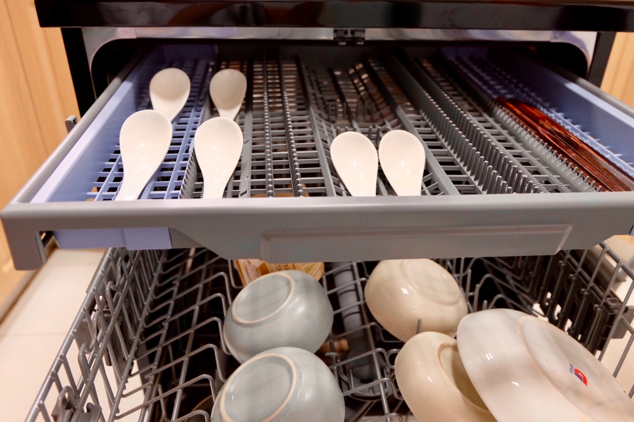 美的洗碗机与海尔洗碗机的对比,海尔洗碗机5000s测评