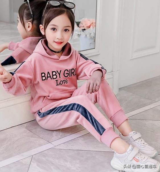 童装韩系风中大童,中大童装8-16岁运动衣