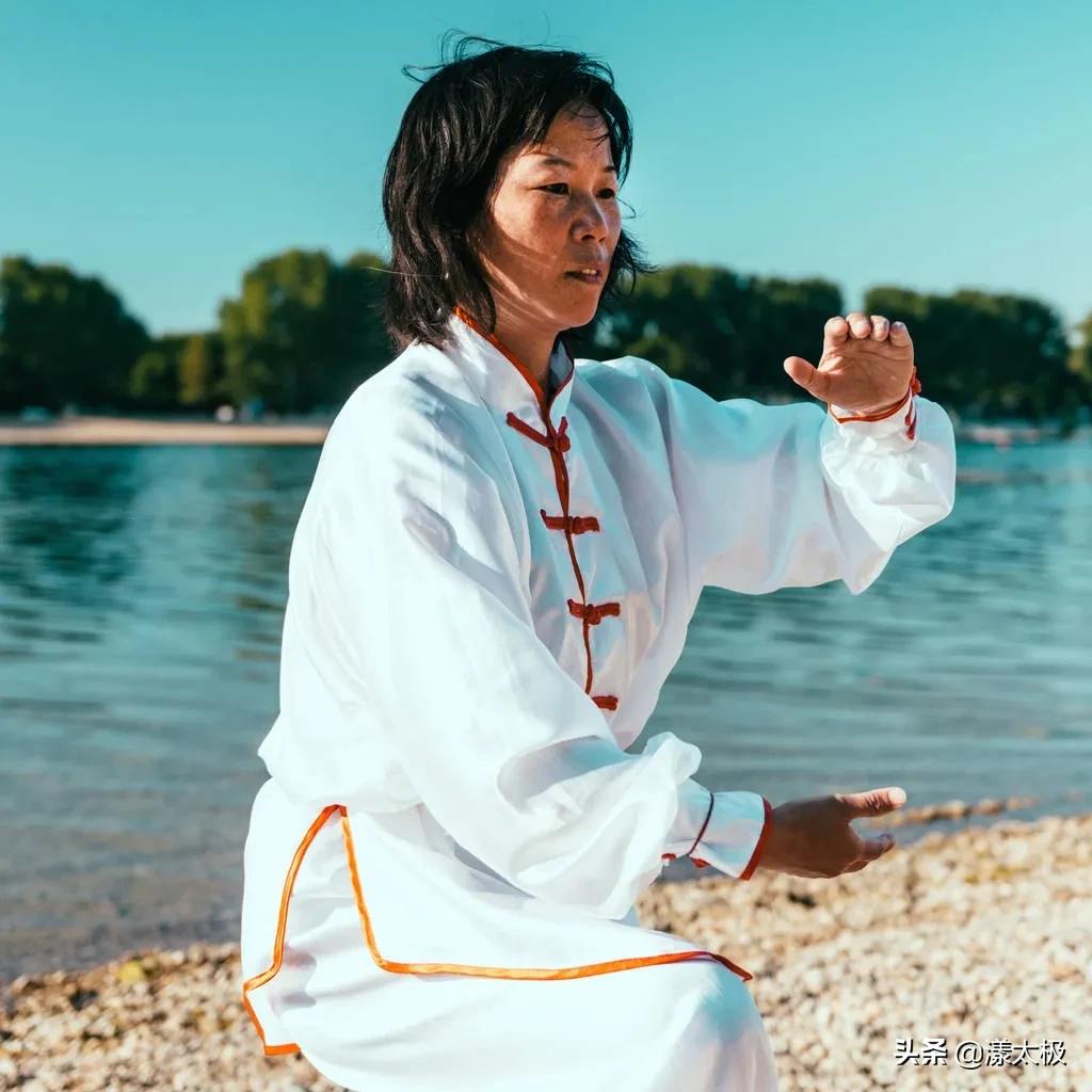 打拳时“震脚”伤身？看完你就不会这样想了