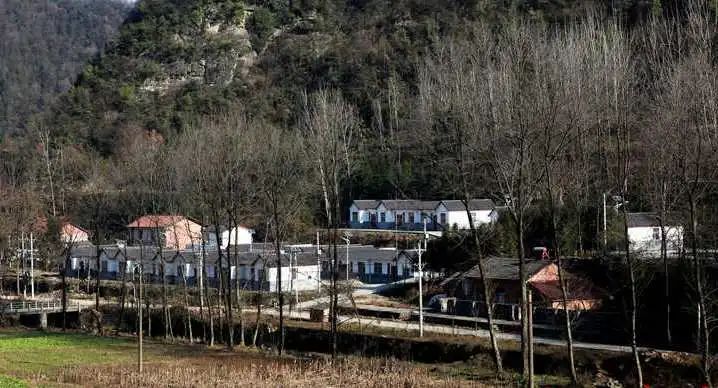 扶贫人物故事——谷城县：郭峪村里的养蜂人