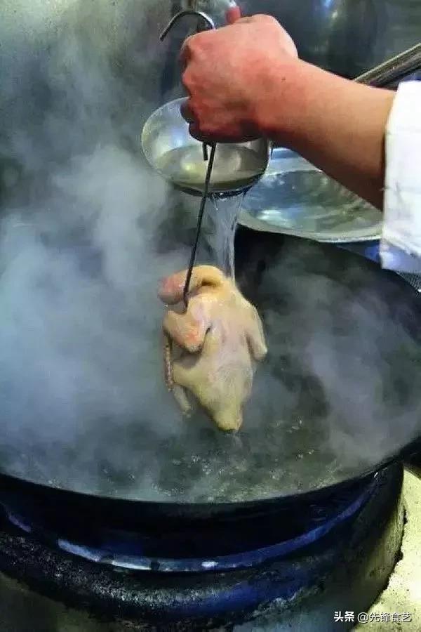 脆皮烧鸡的做法及配方,家庭脆皮红烧乳鸽脆皮水怎么制作