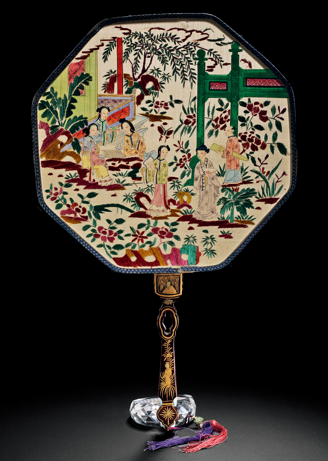 瀹环鏈嶈鍥㈡墖,鍙ゅ吀鍥㈡墖鏈嶈