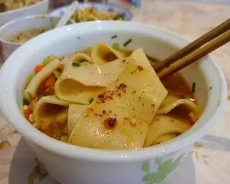 千年古都的美味面条，包括世界上最早的方便面，您吃过几种？