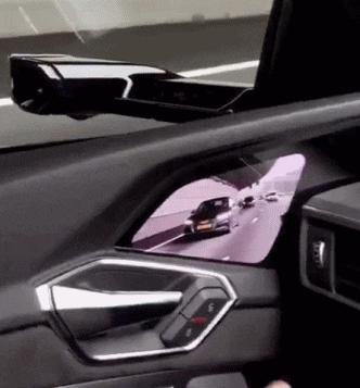 搞笑gif段子兄弟你把我吓到了,搞笑gif段子实在是猝不及防啊