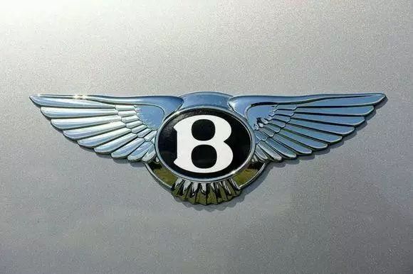 宾利除了前面有b还有别的字母吗,宾利黑色和红色标志