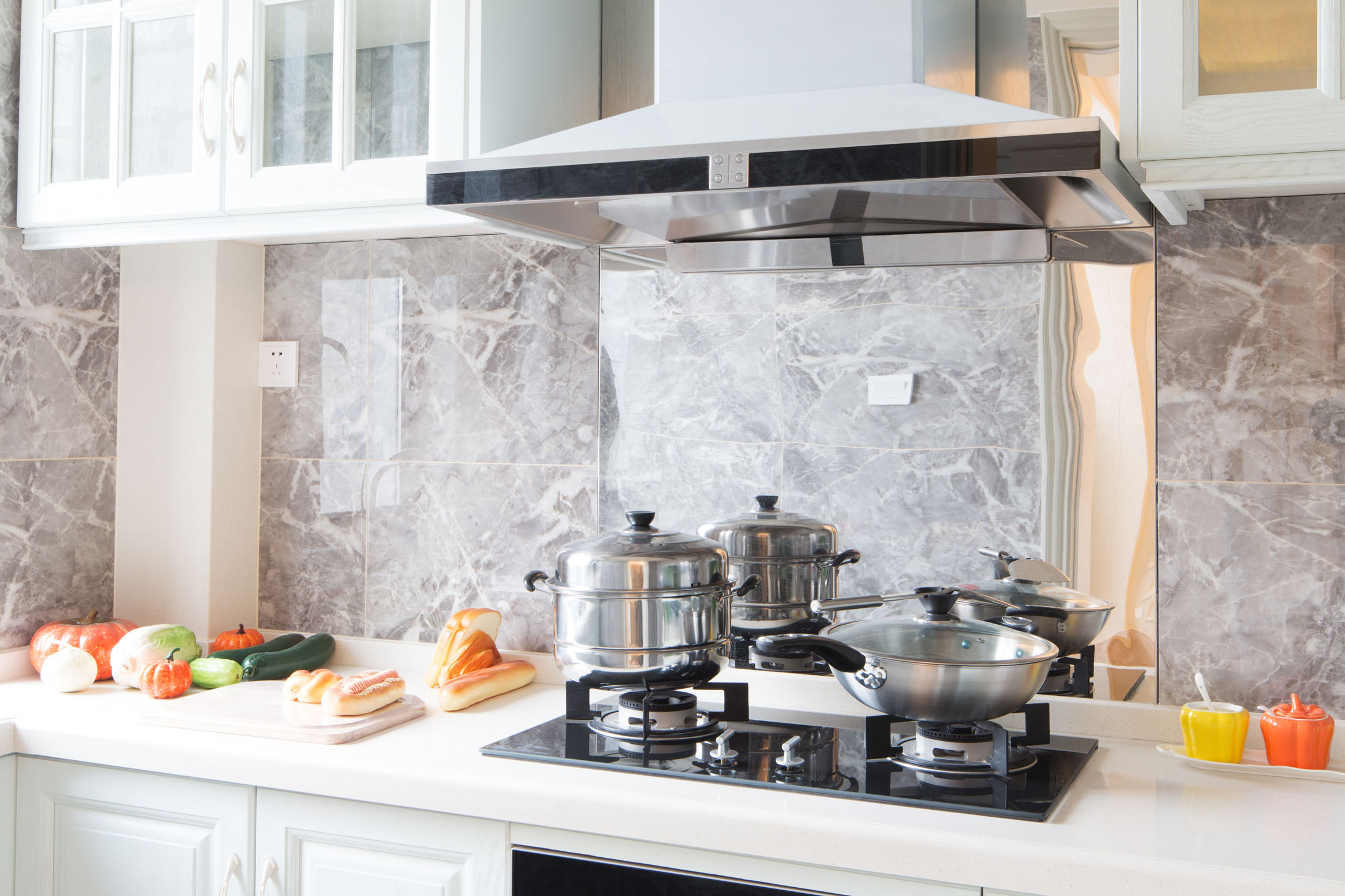 高层厨房用集成灶还是侧吸油烟机,油烟机侧吸和集成灶侧吸