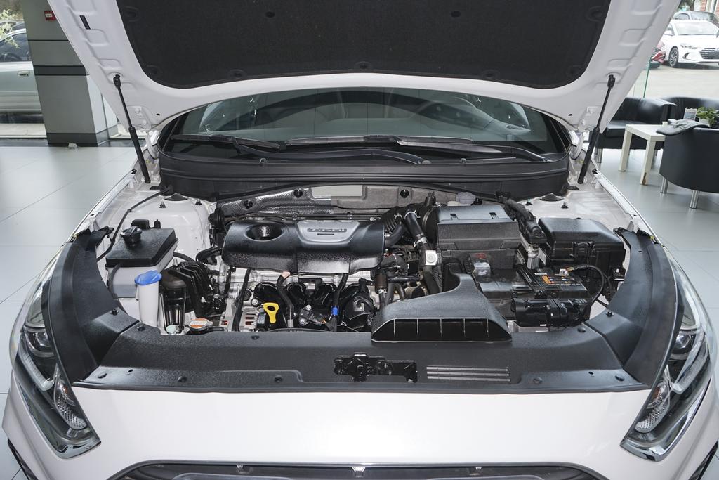 索纳塔九混动智联版测评,索纳塔9插电式混合动力评测