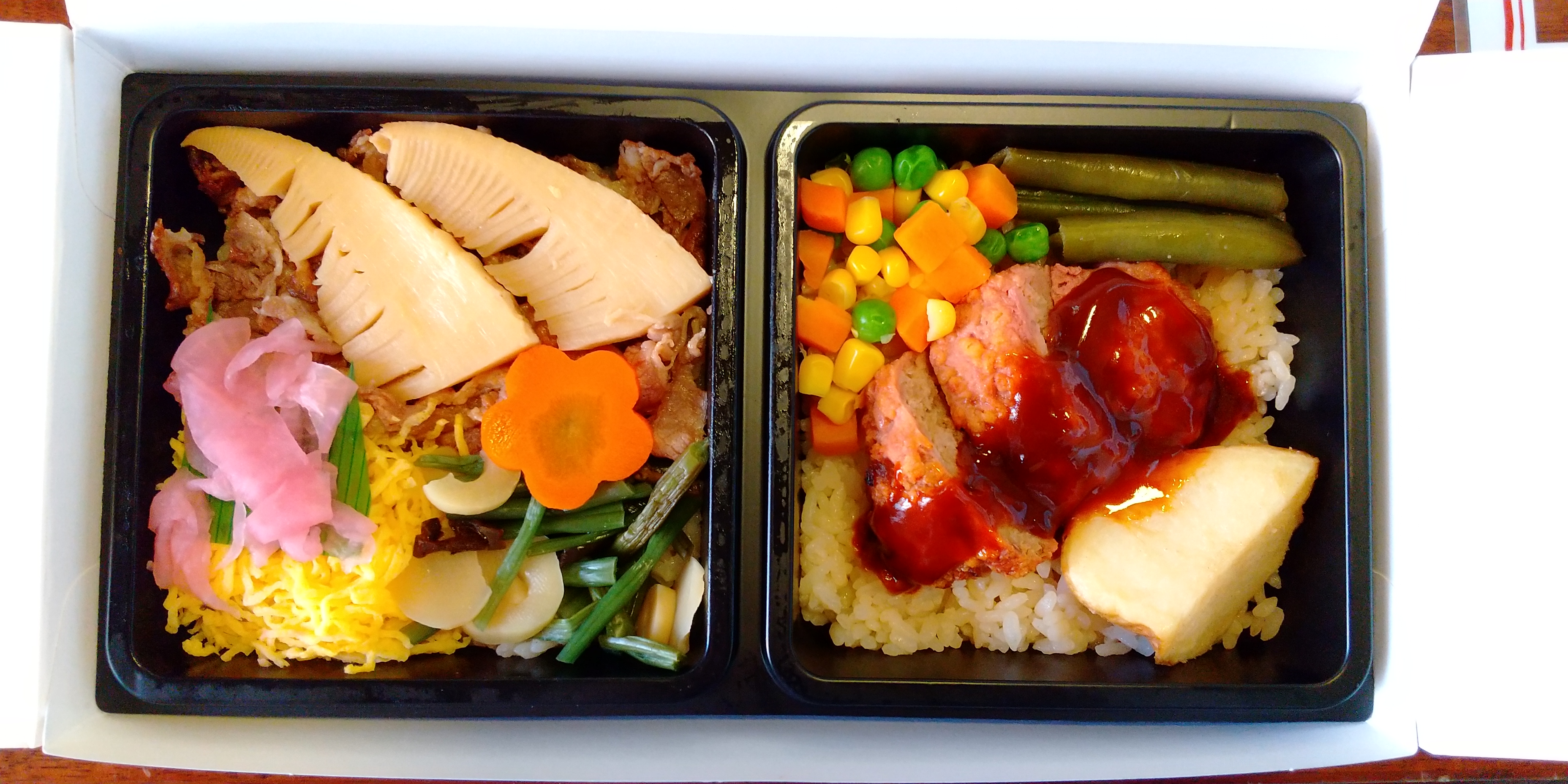 拜访山梨县的纪念品店,购买铁路便当。