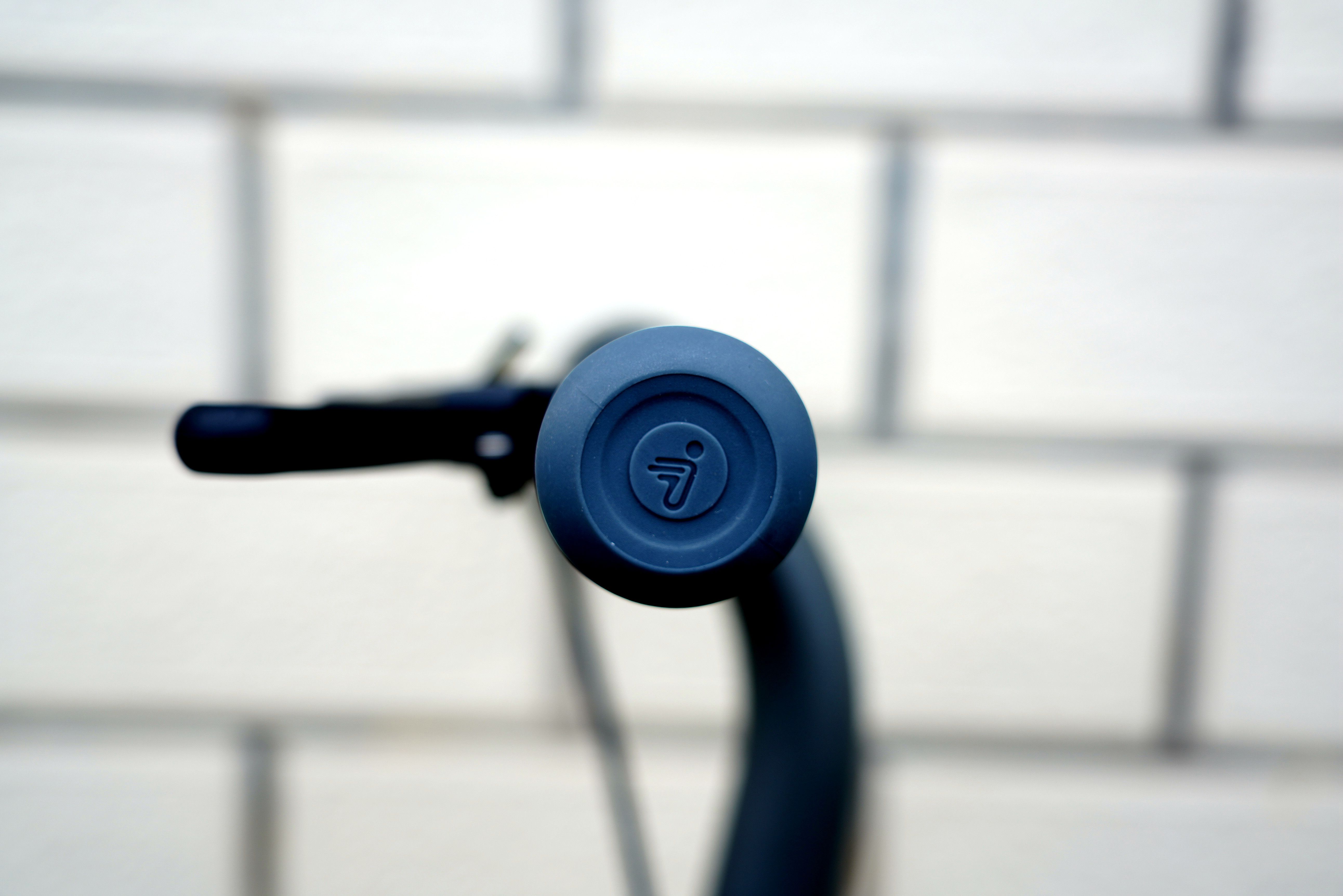 很不简单的玩具,九号儿童电动滑板车e10如何折叠