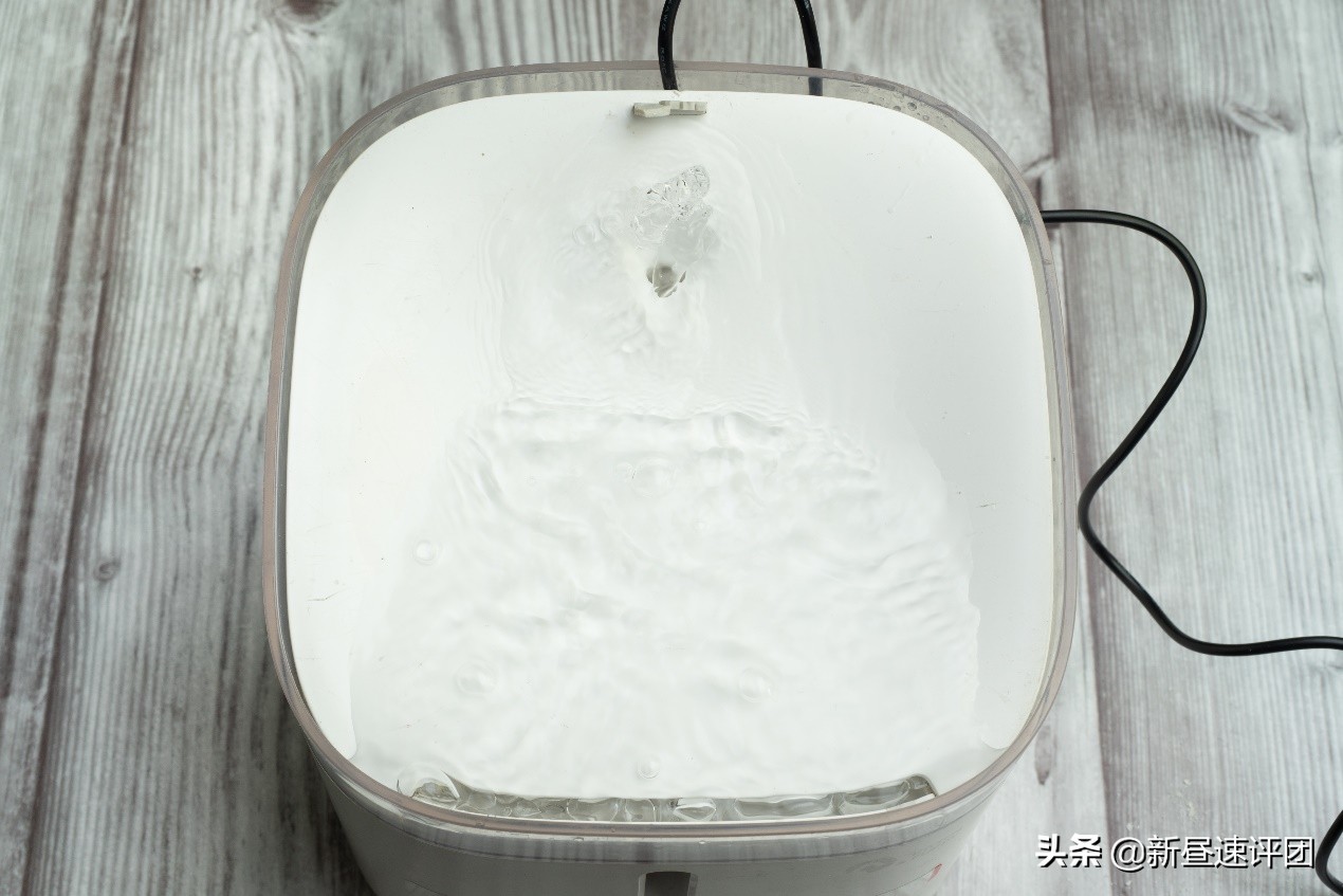 猫咪自动喂水器盖子坏了,猫猫狗狗饮水机无反应