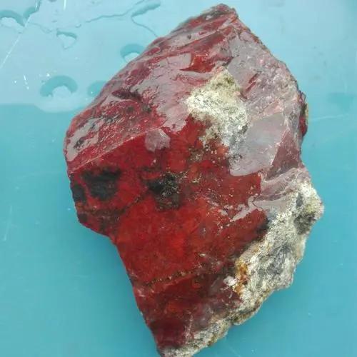 各地玉石的鉴别与特征,玉石的种类及特征及鉴别方法