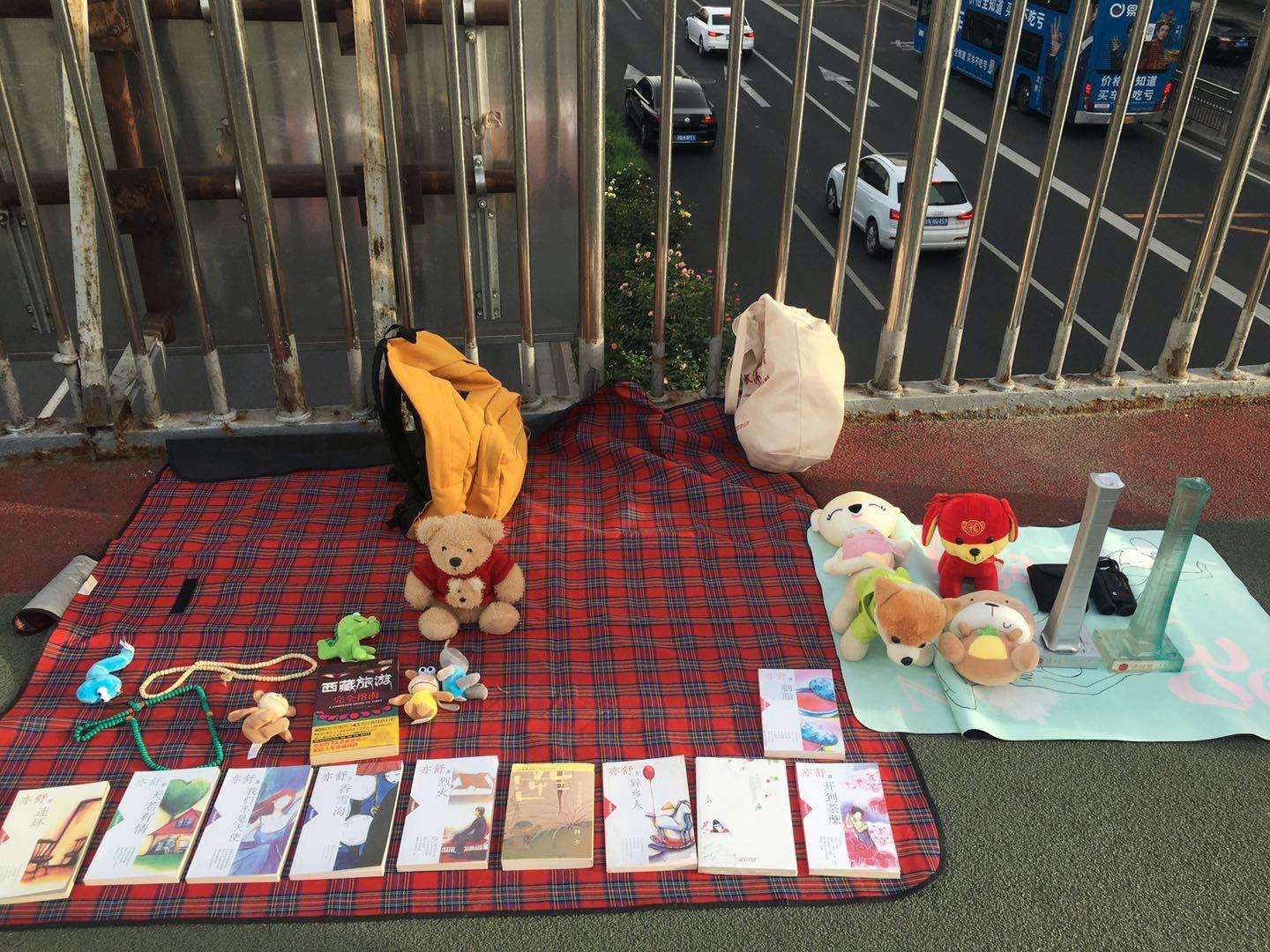 你准备摆摊吗,今天滨海广场可以摆摊吗