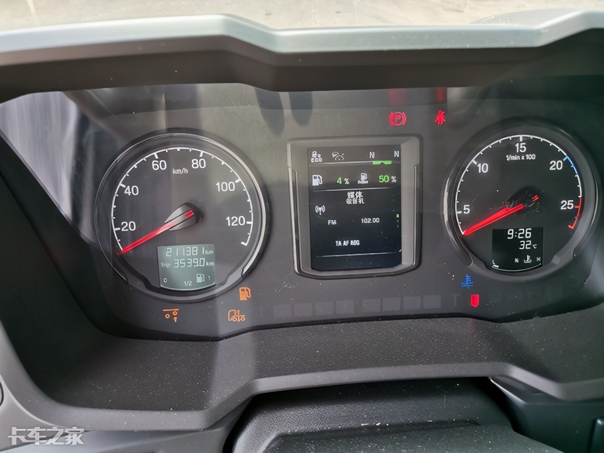 斯堪尼亚国六二手车多少钱,二手斯堪尼亚牵引车什么价格