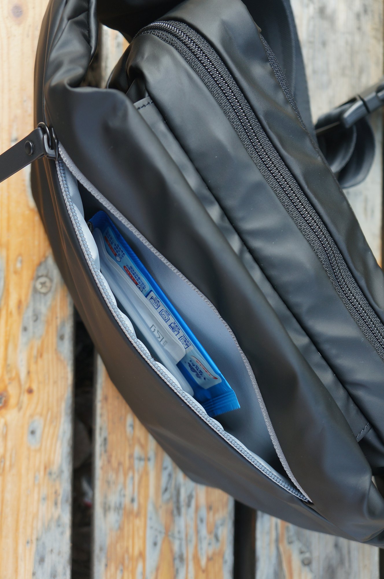 休闲轻便胸包,简单百搭休闲胸包