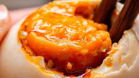 咸鸭蛋最简单的腌制方法出油,咸鸭蛋的最简单腌制方法