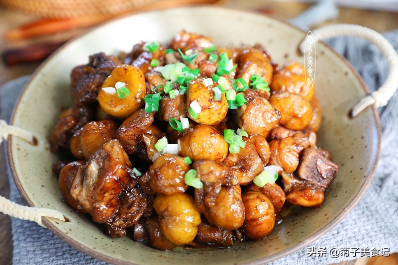 板栗鸡腿煲汤的做法,板栗焖鸡腿肉饭