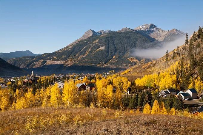 美国自驾需要注意什么交通规则,美国自驾注意事项视频讲解