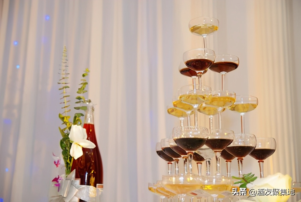 婚礼用不用香槟塔,婚礼上倒香槟酒塔有什么意义吗