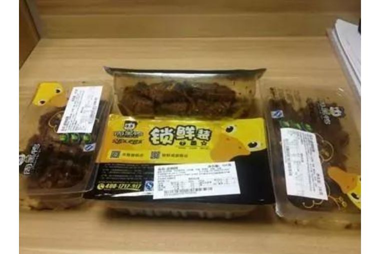 绝味食品周黑鸭煌上煌对比,绝味周黑鸭煌上煌谁更胜一筹