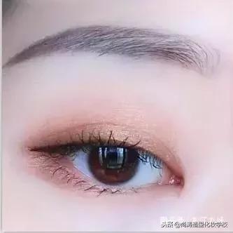 眼妆怎么画自然又好看眼影教程,用四种眼影怎么画眼妆好看