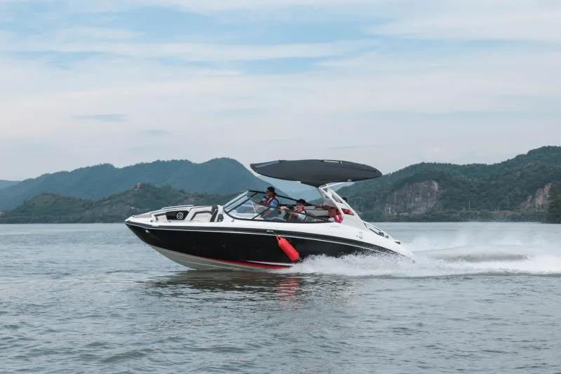 快艇摩托艇极速沙发SUP板…桐洲岛亚联飞行营地“上新”水上玩法!想体验吗?免费