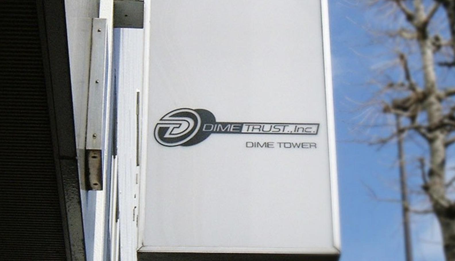 走在日本东京街头,走在日本的小巷里