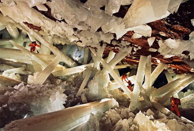 世界上最大的水晶洞在什么地方,世界最大水晶岩洞