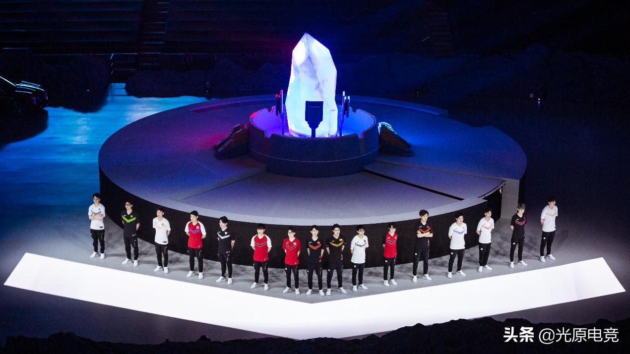 耐克lpl,lpl队服为什么不与nike合作